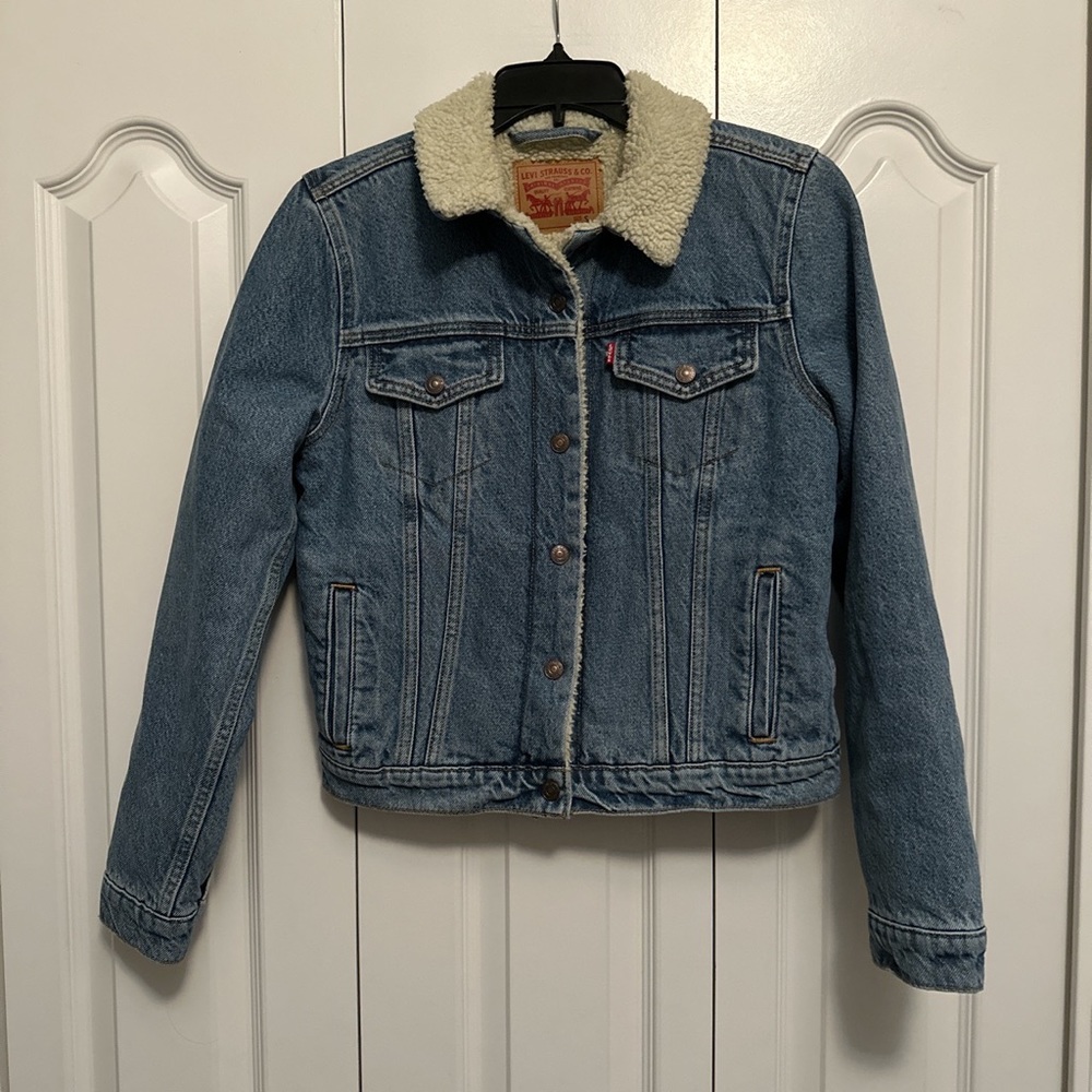 Levi's Blue Jean Jacket with Cream Sherpa Lining